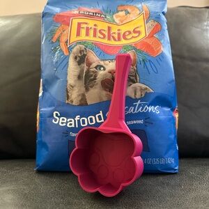Pink Paw Scoop for Cat Food
